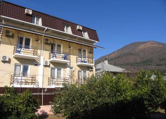 U Ruslana Guest House Gagra Extérieur photo