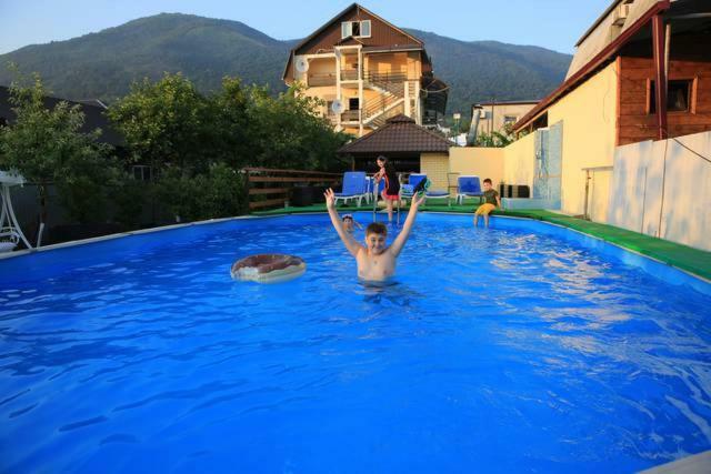 U Ruslana Guest House Gagra Extérieur photo